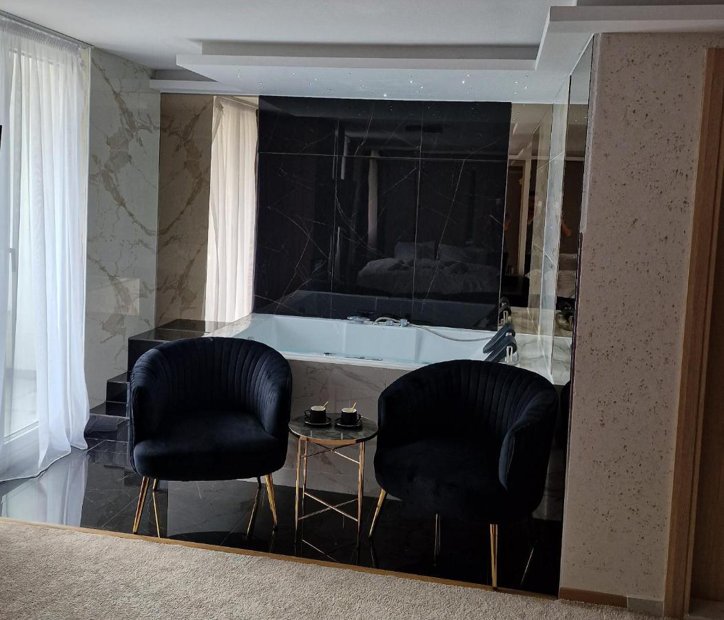 Petkov5Ki.Luxuryapartments Skopje Esterno foto